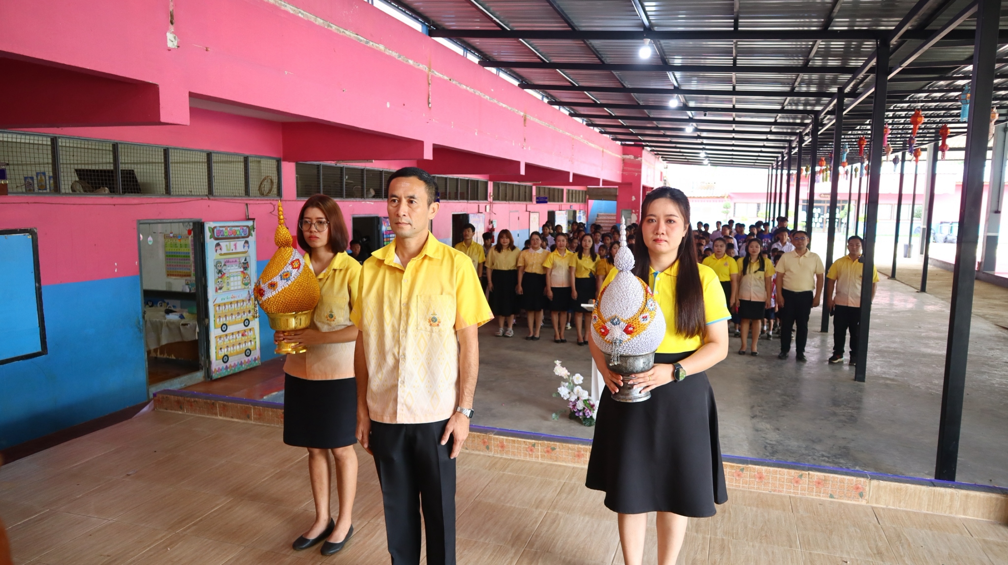 LINE_ALBUM_กิจกรรมถวายพระพร ร.10_260806_5